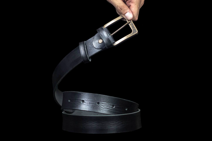 Roadie Black - Leather Belt for Men
