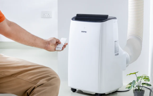 Geepas Portable AC + Heater / Hot & Cool Portable AC & Dehumidifier 12000BTU 1-Ton ( GAC9465 )