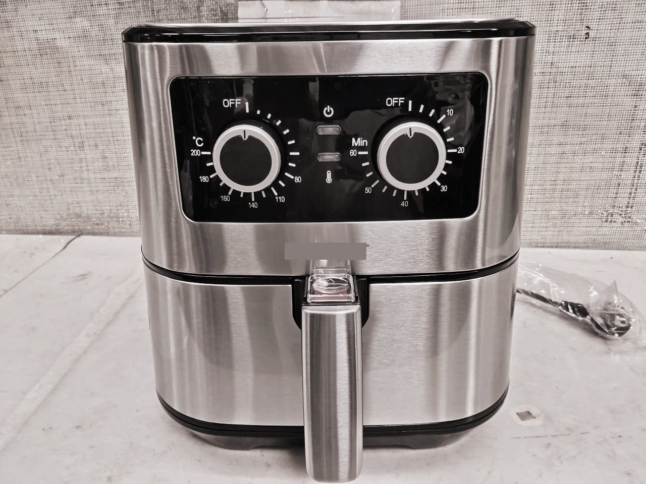 American 5.5 Liter Electric Air Fryer Smoke-Free