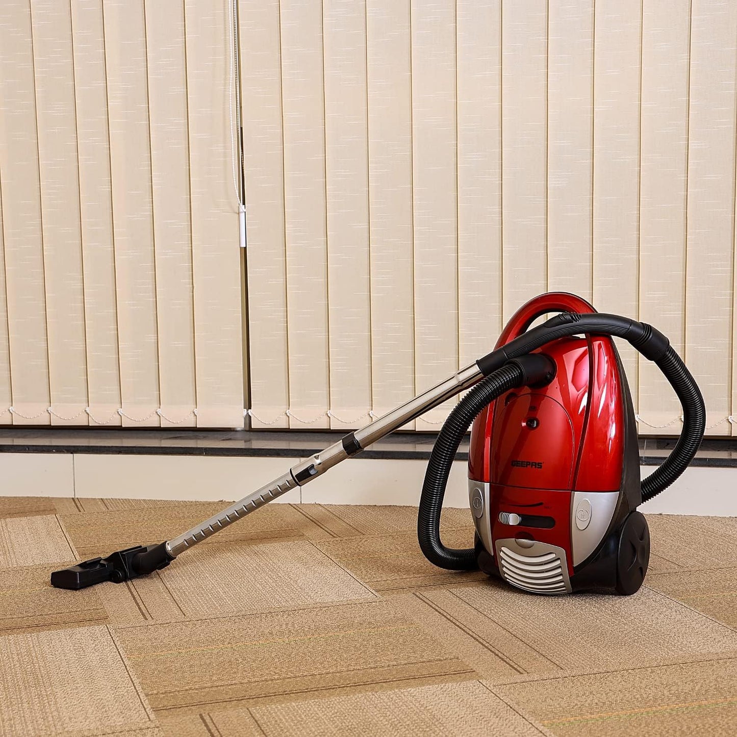 Geepas GVC2591 2000W Vacuum Cleaner Hepa Filter, 5L dust bag - Powerful Copper Motor, Dust Full Indicator Dry & Metal Tube