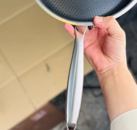 Imported Honeycomb Lesser Flat Fry Pan 26CM