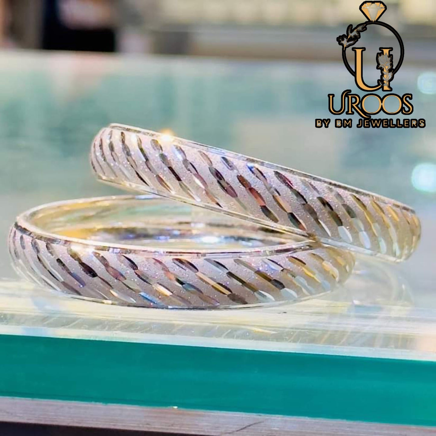 Ripped Design Pure Silver Bangles